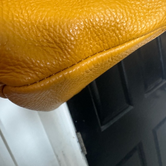 Mustard yellow leather bag - Picture 5 of 5